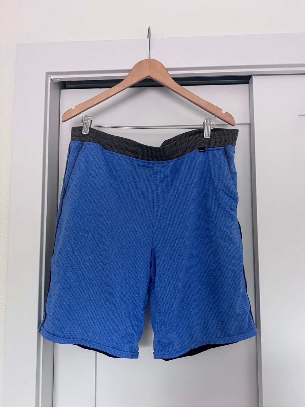 Hurley Men's Royal‎ Blue Athletic Shorts with Charcoal Waistband